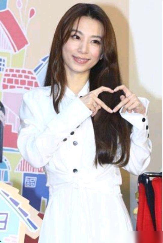 田馥甄罗志祥最新爆料,娱乐圈风云再起，真相揭秘！  第2张